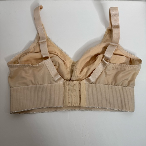 Almost U Style 1400 Mastectomy Bra Size 38C - Picture 3 of 8